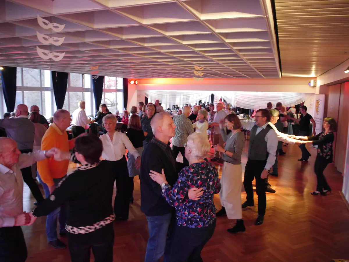 2026-02_tanzparty 4